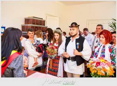 Fotografii civila costume traditionale romanesti